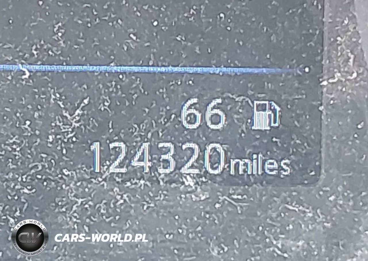 2018 Nissan Rogue S VIN:5N1AT2MV9JC789693 - 16