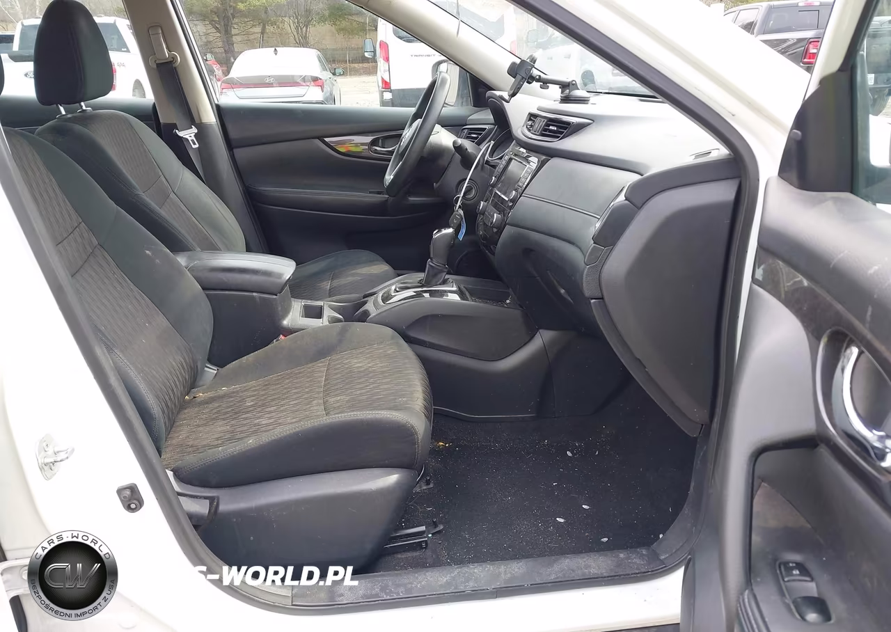 2018 Nissan Rogue S VIN:5N1AT2MV9JC789693 - 5