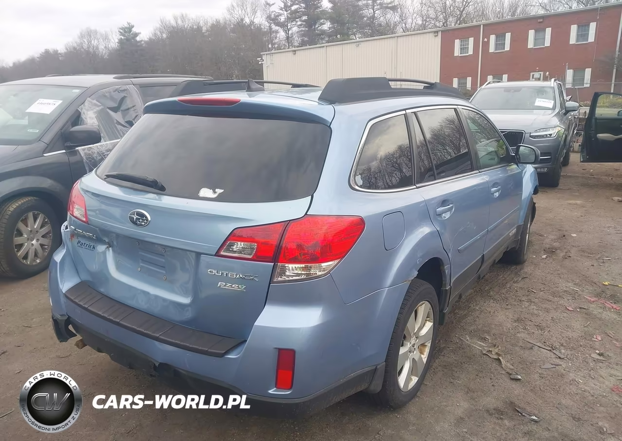2012 Subaru Outback 2.5I Limited VIN:4S4BRBKC5C3216586 - 4