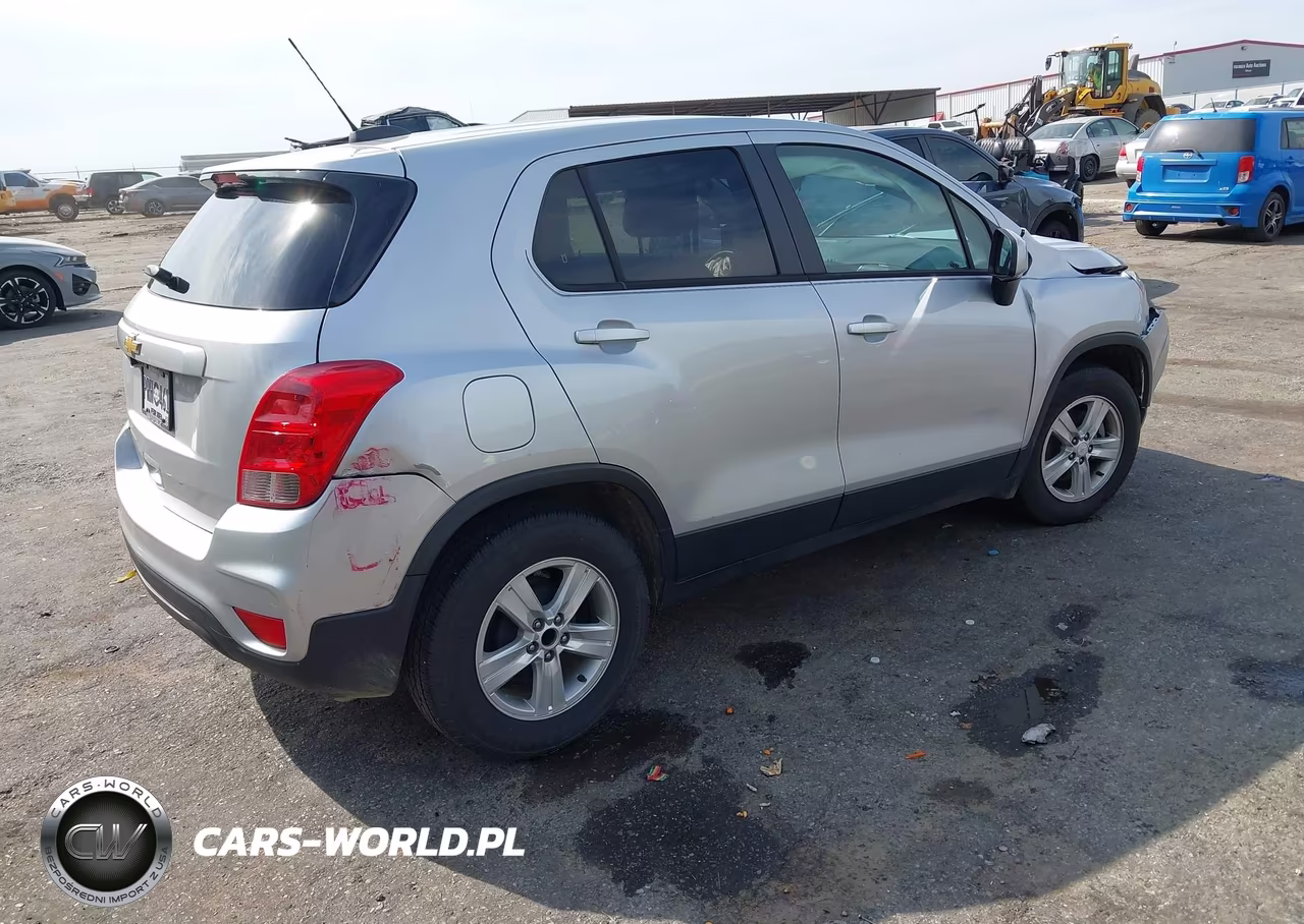 2022 Chevrolet Trax Fwd Ls VIN:KL7CJKSM0NB522688 - 4