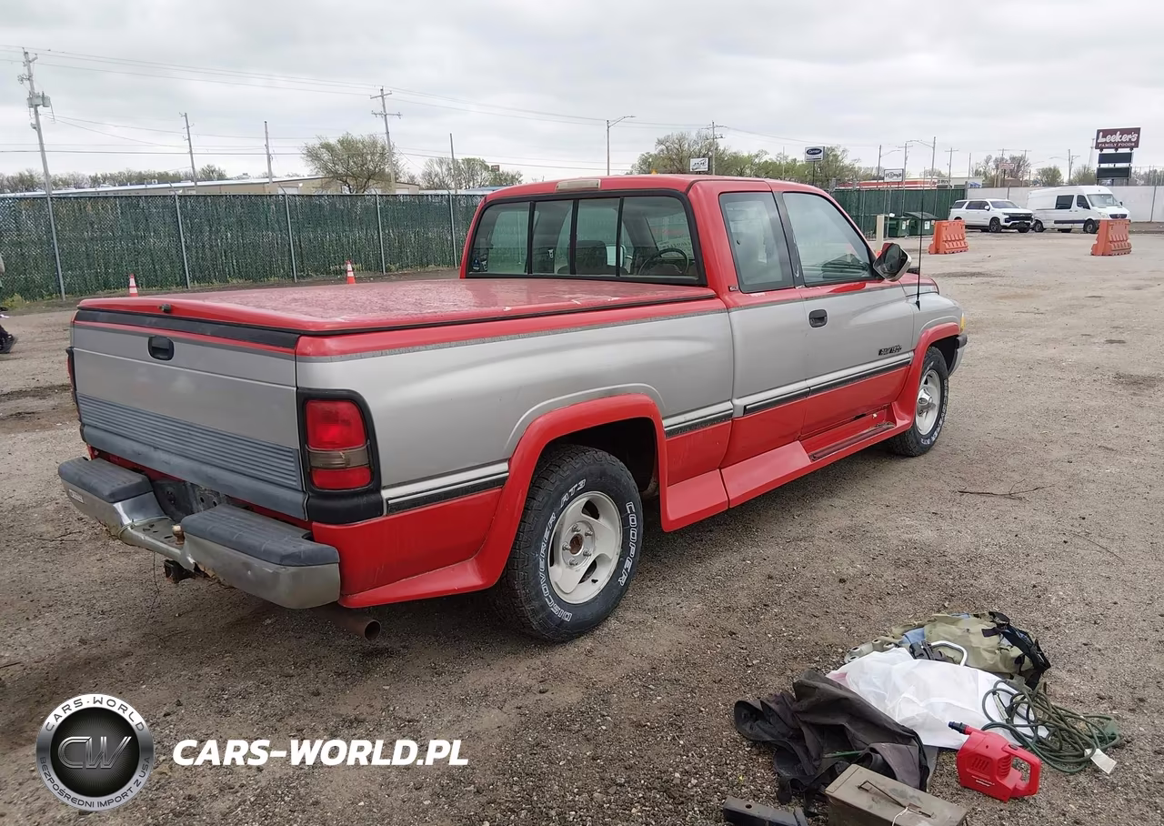 1996 Dodge Ram 1500 VIN:3B7HC13Z0TG144691 - 4