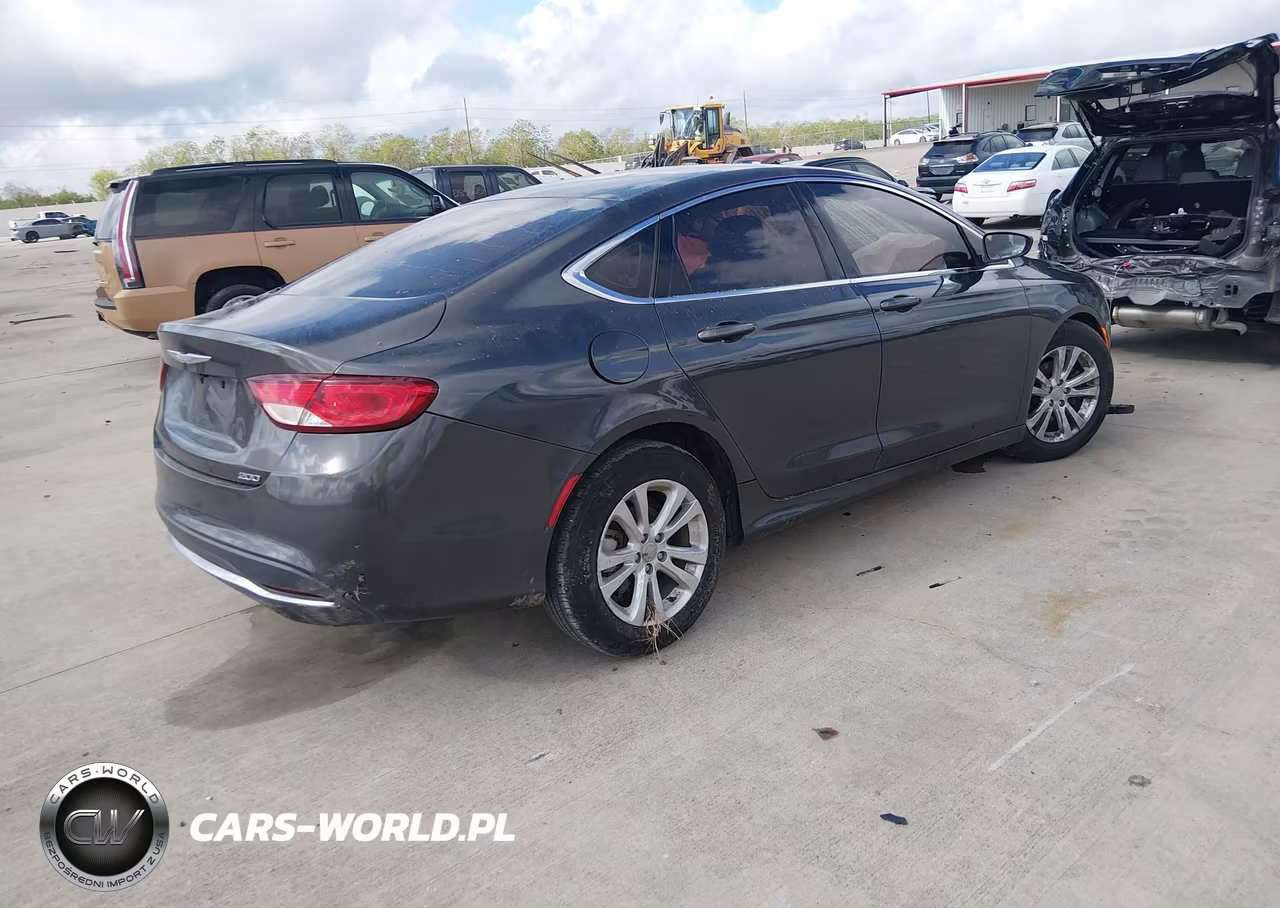 2015 Chrysler 200 Limited VIN:1C3CCCAB7FN750467 - 4