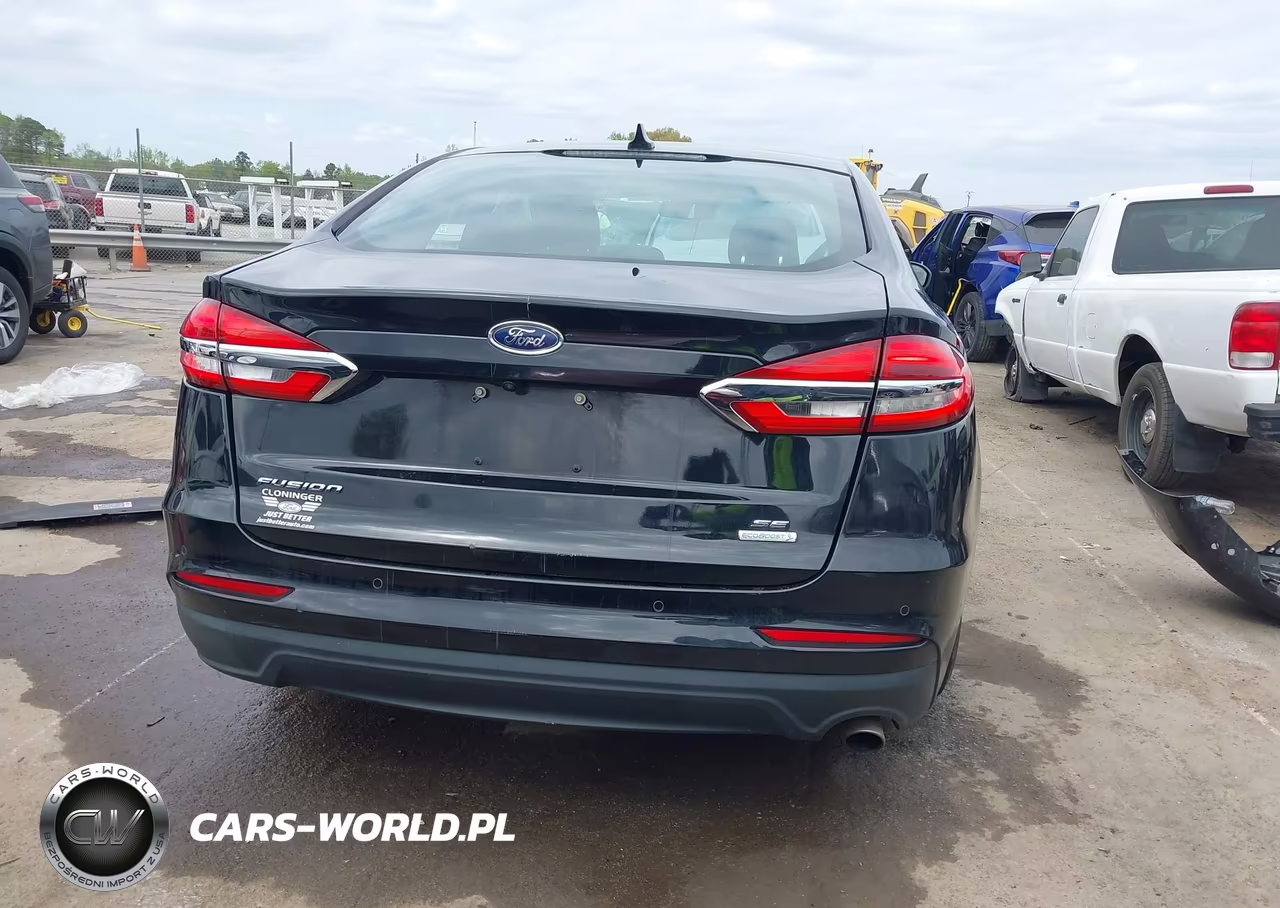 2020 Ford Fusion Se VIN:3FA6P0HD1LR103497 - 17