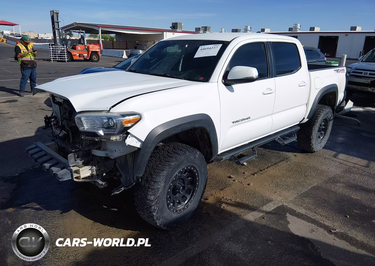 2016 Toyota Tacoma Trd Off Road VIN:3TMCZ5AN6GM012820 - 2