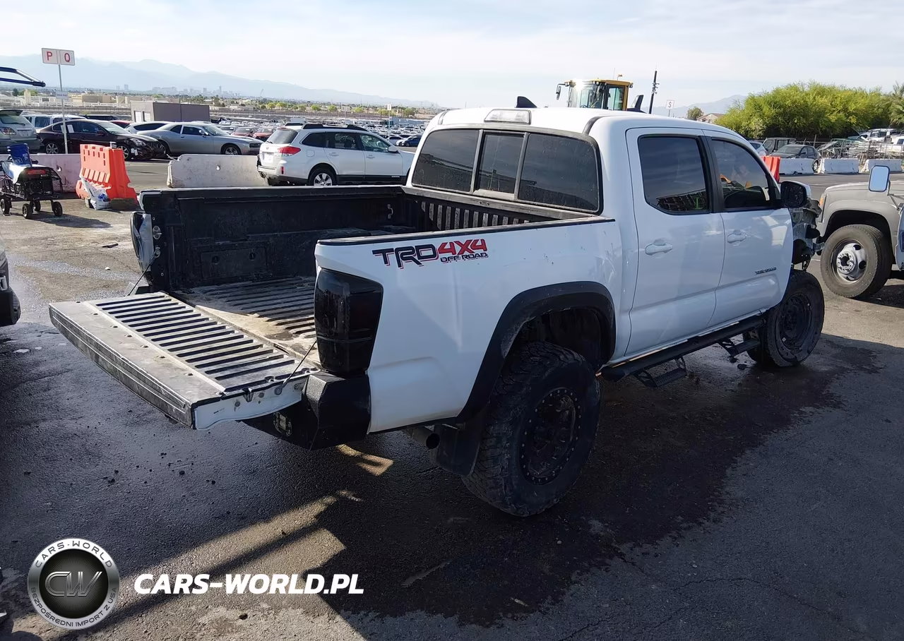 2016 Toyota Tacoma Trd Off Road VIN:3TMCZ5AN6GM012820 - 4