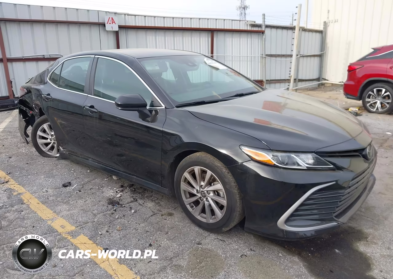 2022 Toyota Camry Le