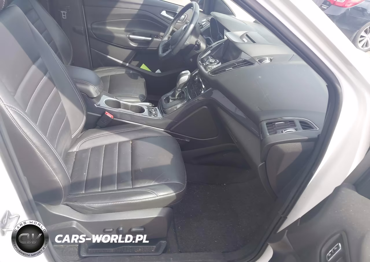 2015 Ford Escape Titanium VIN:1FMCU9J96FUB53854 - 5