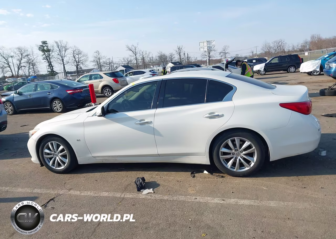 2015 Infiniti Q50 Premium-Sport VIN:JN1BV7APXFM355356 - 14