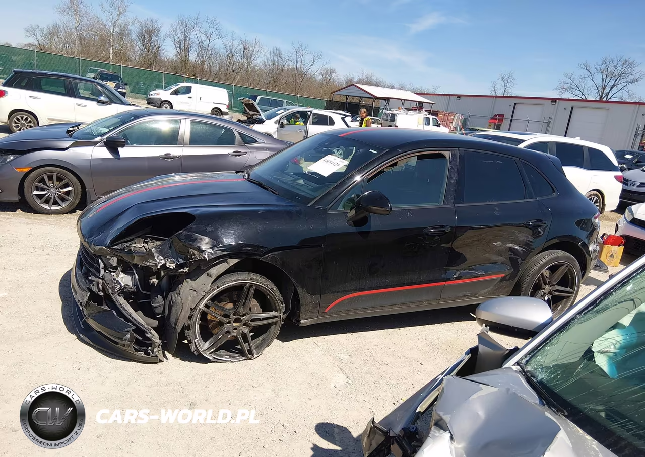 2019 Porsche Macan VIN:WP1AA2A52KLB03203 - 14