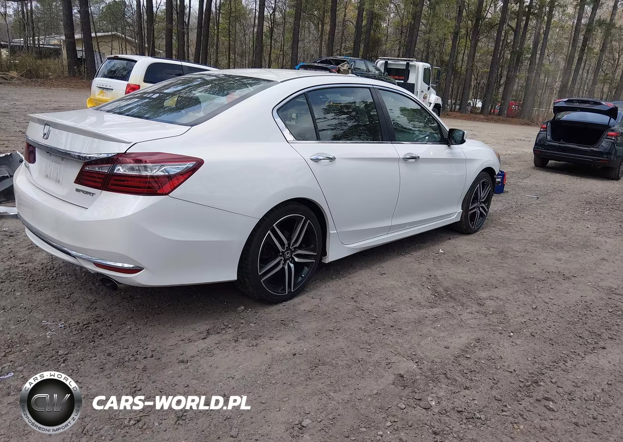 2017 Honda Accord Sport VIN:1HGCR2F56HA265207 - 4