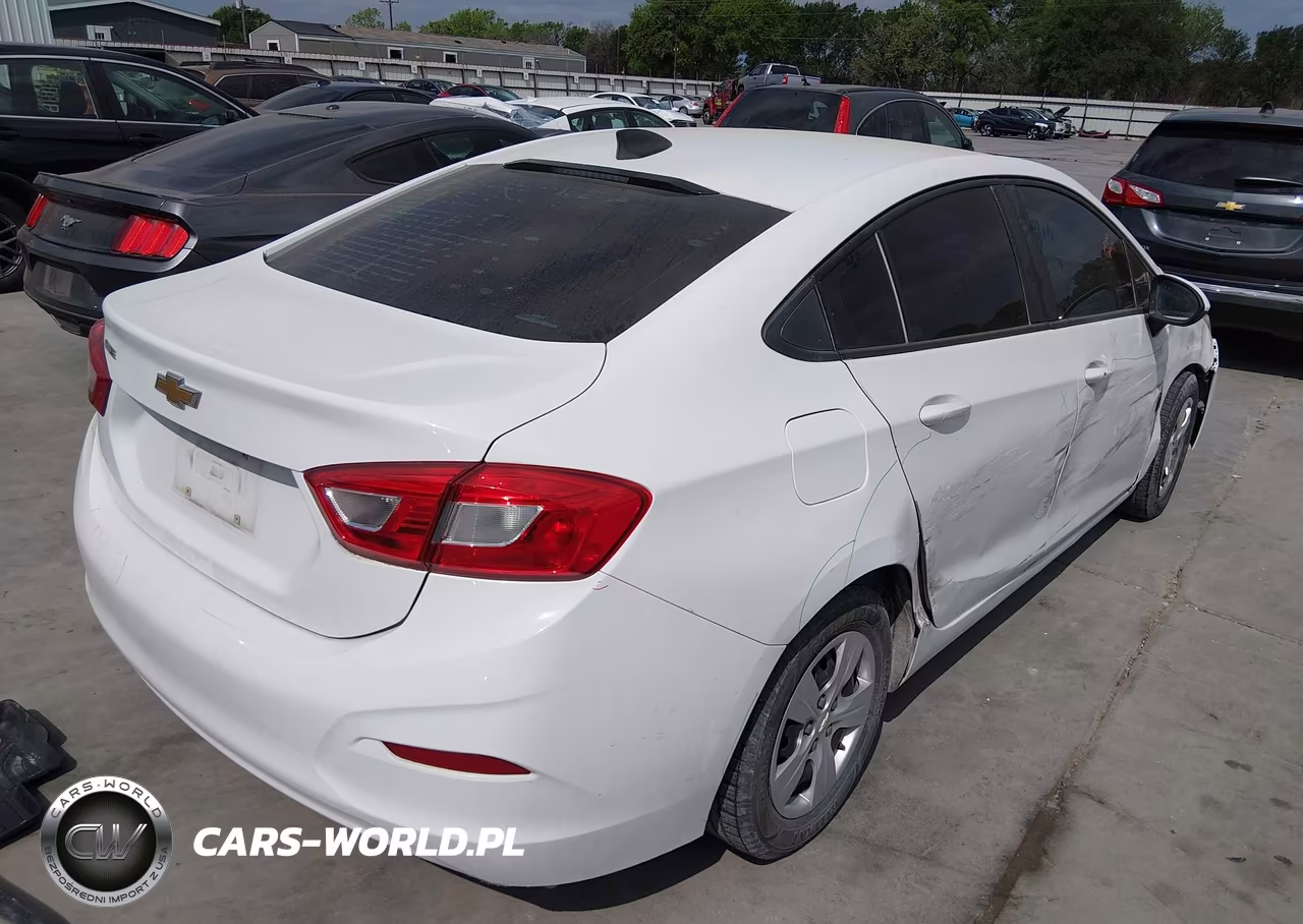 2017 Chevrolet Cruze Ls Auto VIN:1G1BC5SM2H7280741 - 4