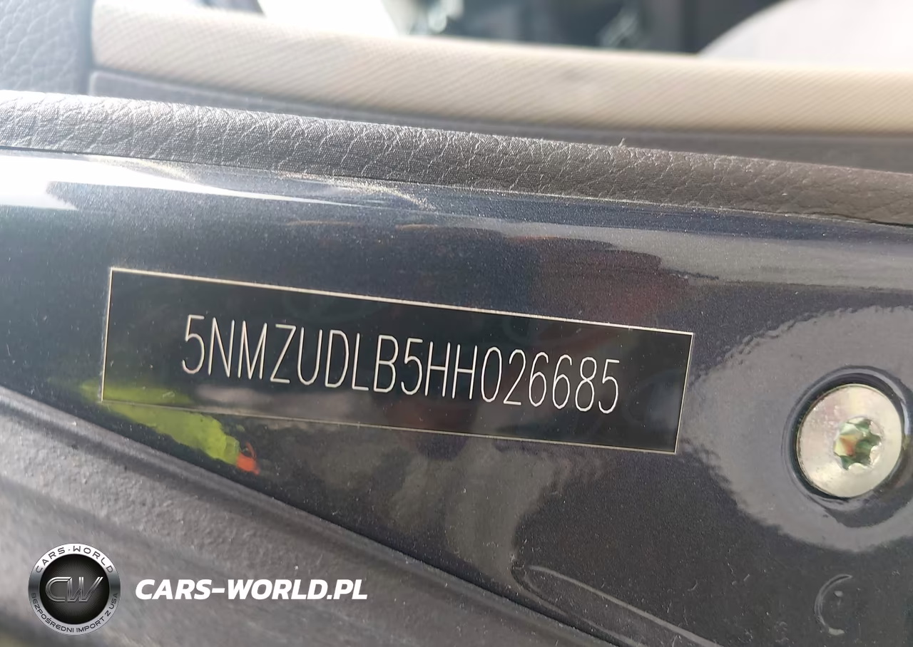 2017 Hyundai Santa Fe Sport 2.4L VIN:5NMZUDLB5HH026685 - 9