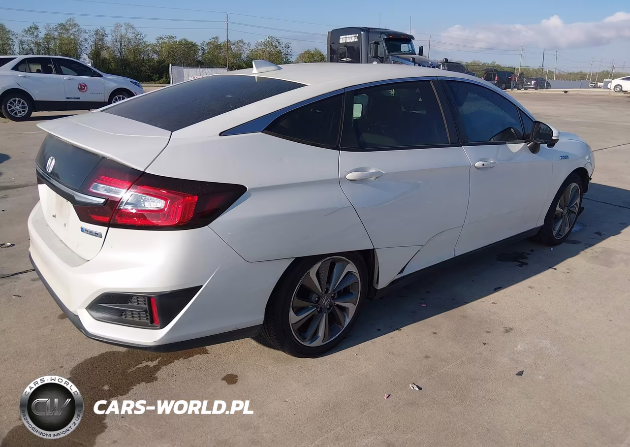 2021 Honda Clarity Plug-In Hybrid VIN:JHMZC5F10MC000773 - 4