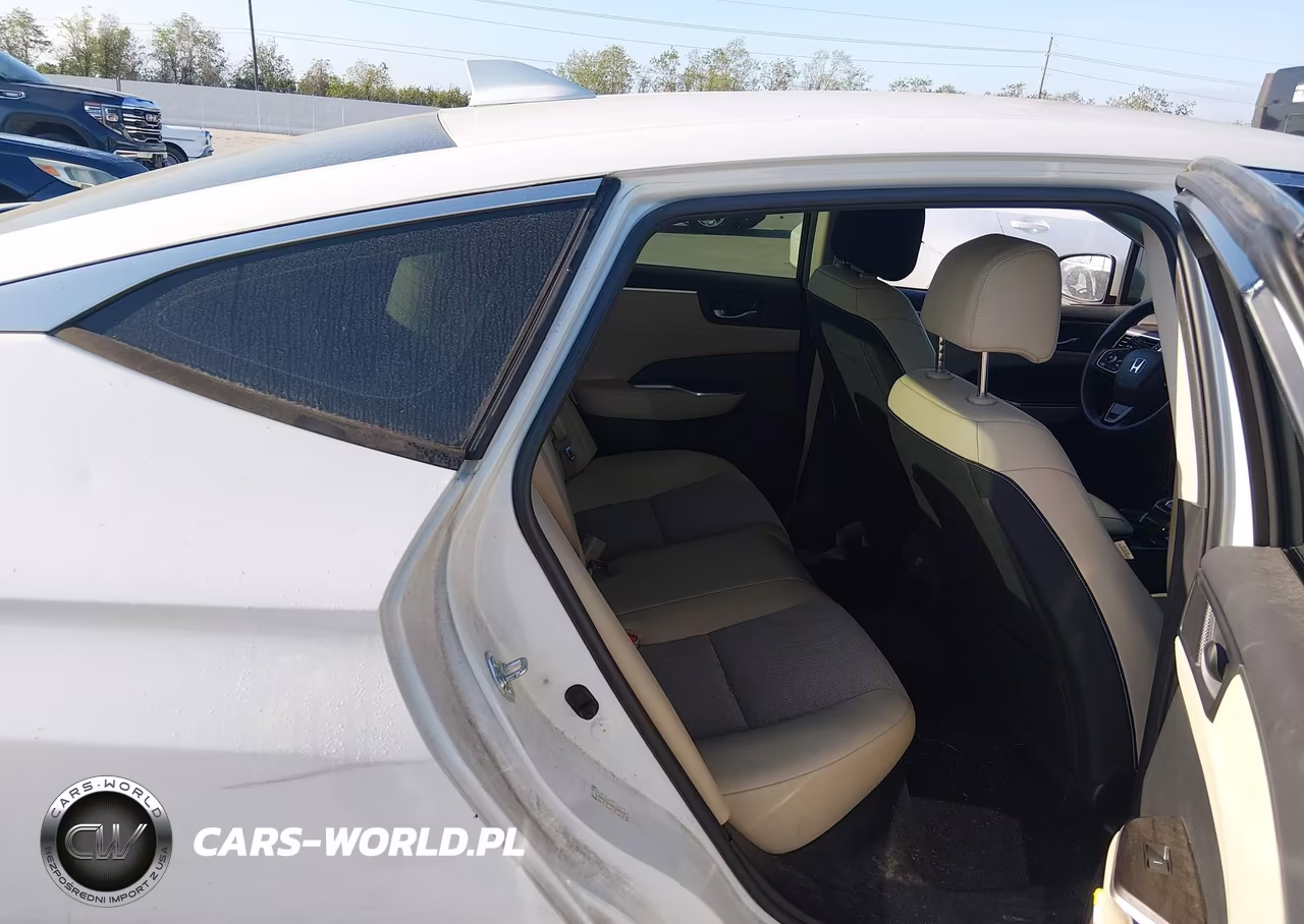 2021 Honda Clarity Plug-In Hybrid VIN:JHMZC5F10MC000773 - 8
