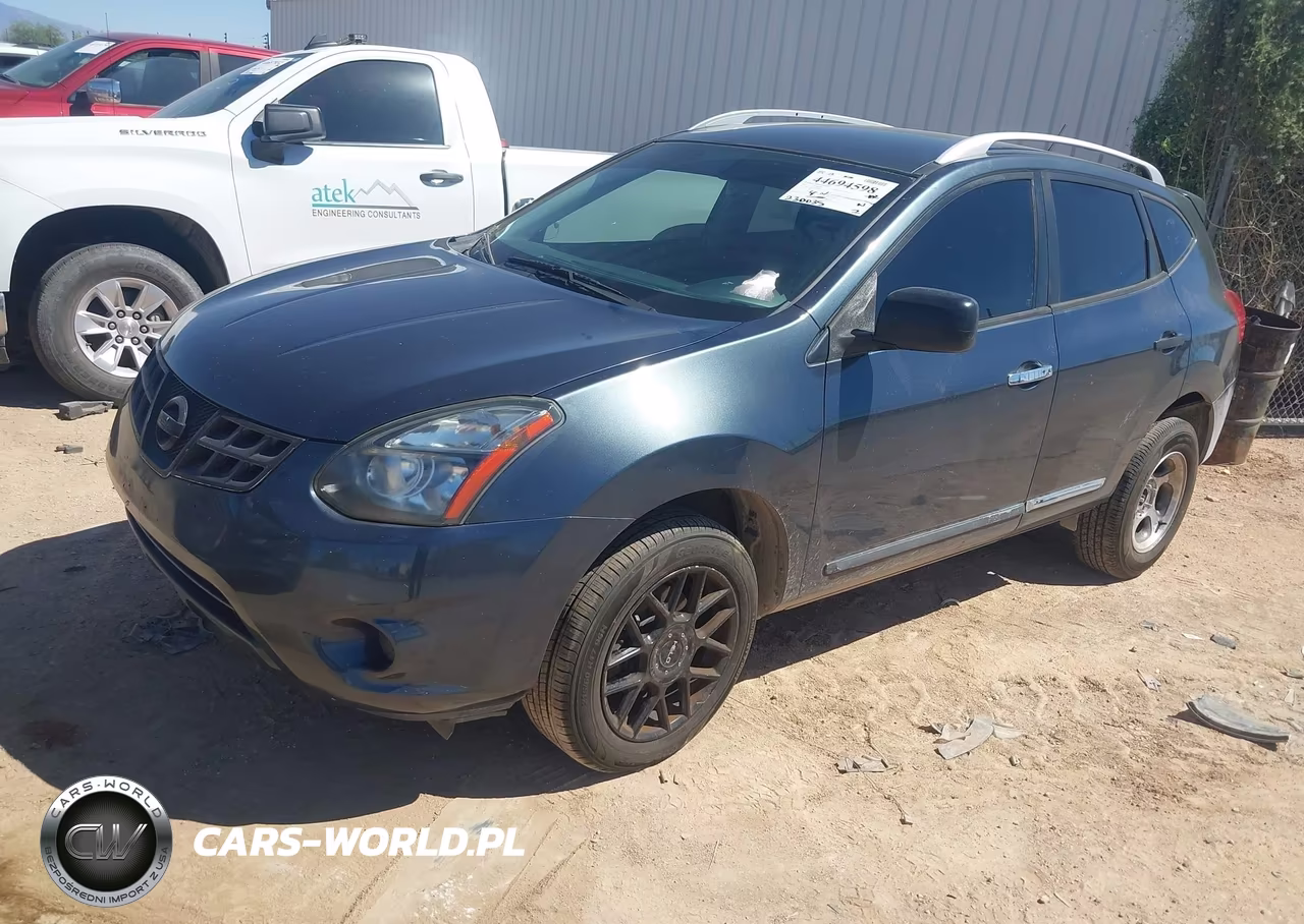 2015 Nissan Rogue Select S VIN:JN8AS5MV2FW258905 - 2