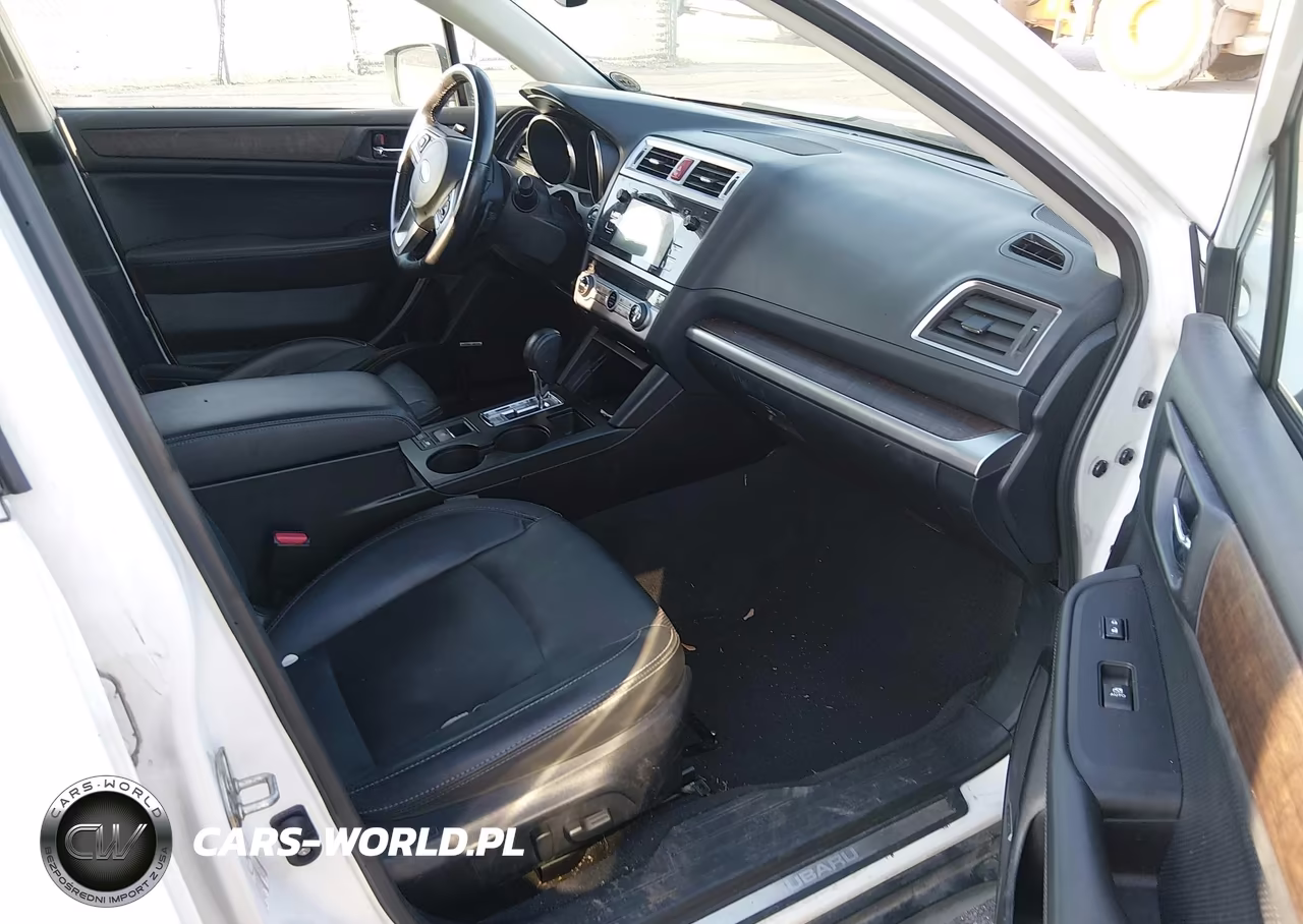 2017 Subaru Outback 3.6R Limited VIN:4S4BSENC4H3205281 - 5