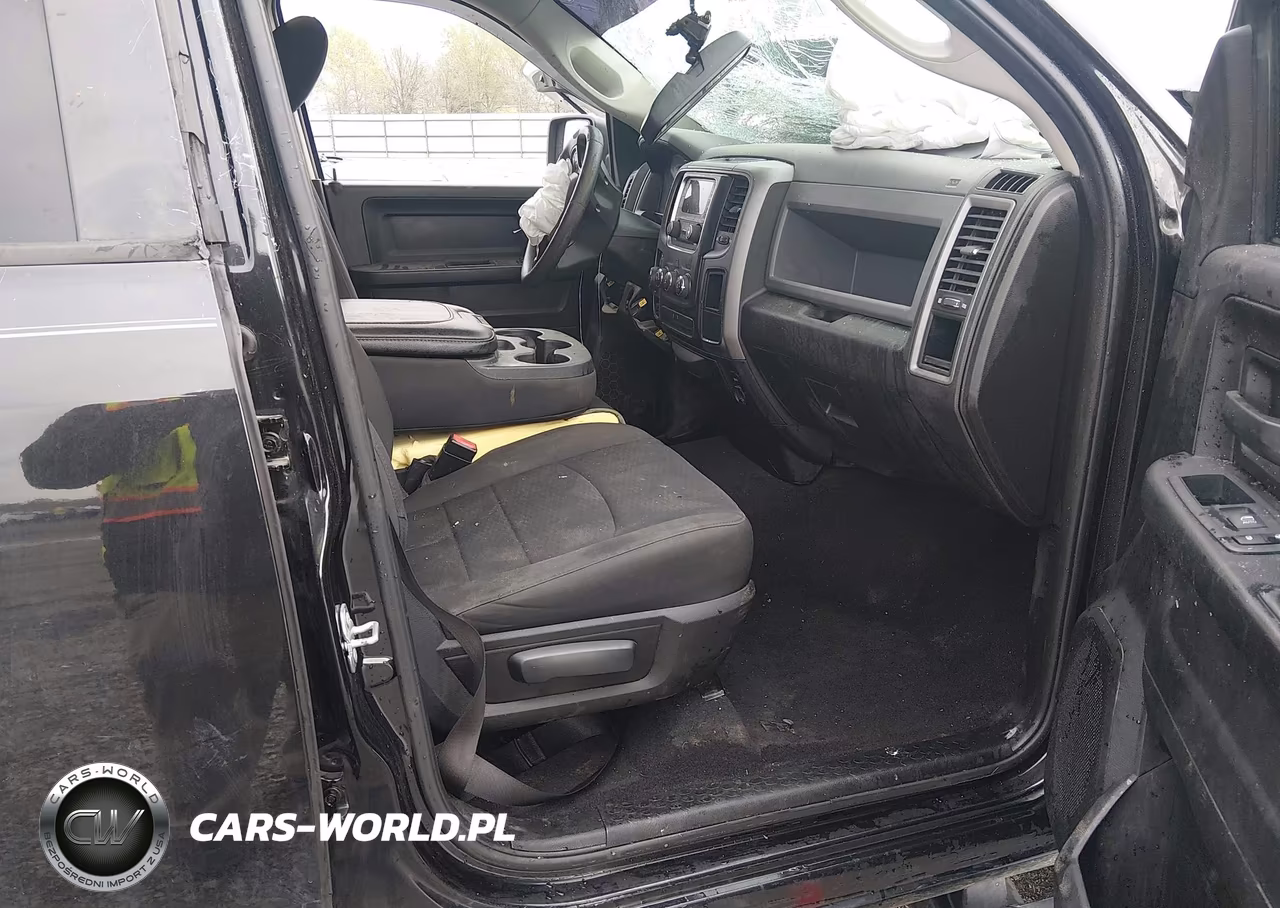 2019 Ram 1500 Classic Tradesman 4X2 6'4 Box VIN:1C6RR6FG8KS552669 - 5