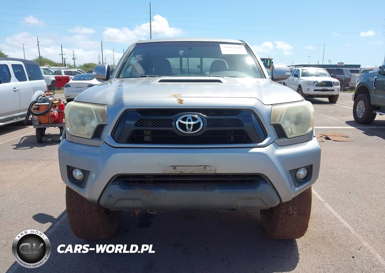 2014 Toyota Tacoma Prerunner V6 VIN:3TMJU4GNXEM166936 - 12