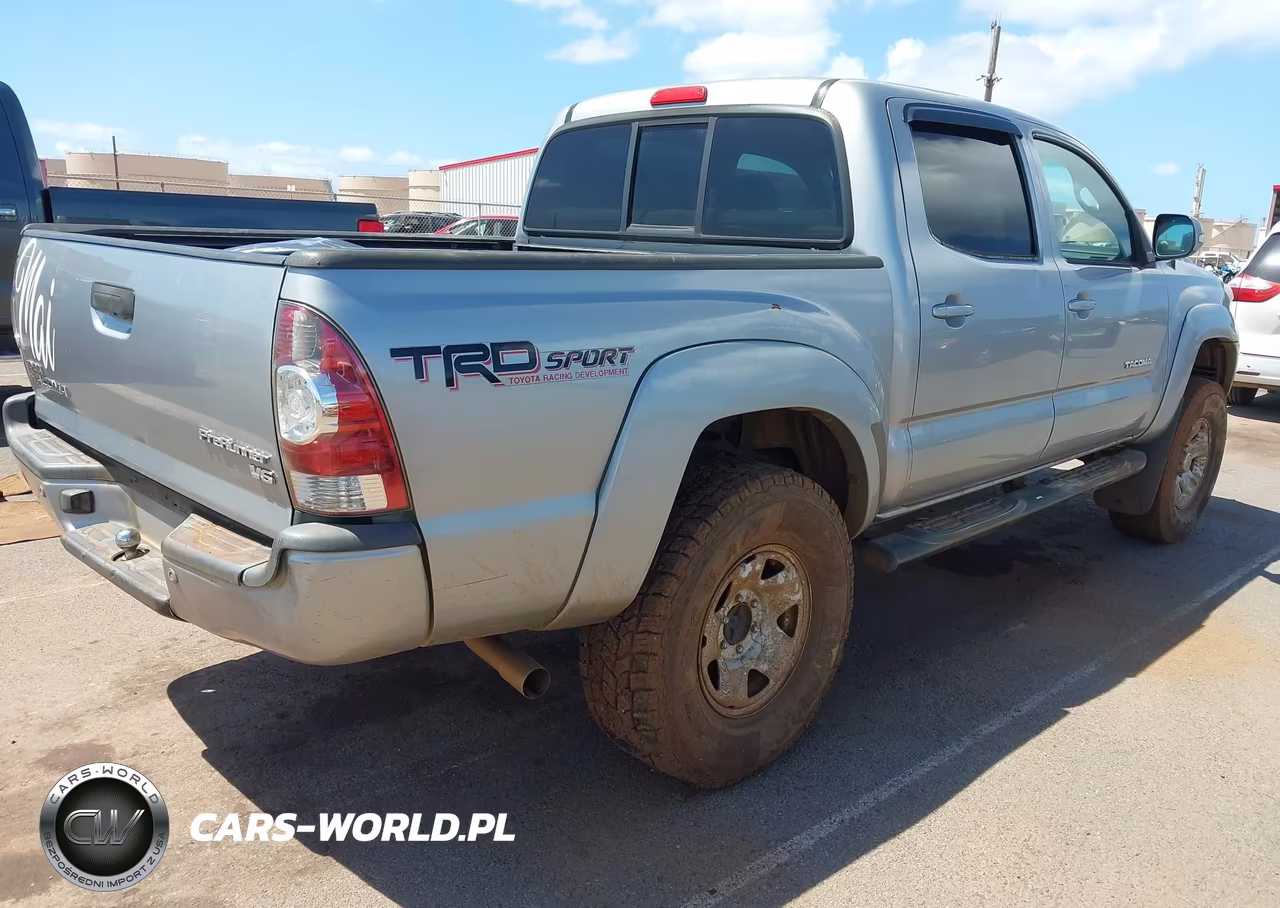2014 Toyota Tacoma Prerunner V6 VIN:3TMJU4GNXEM166936 - 4