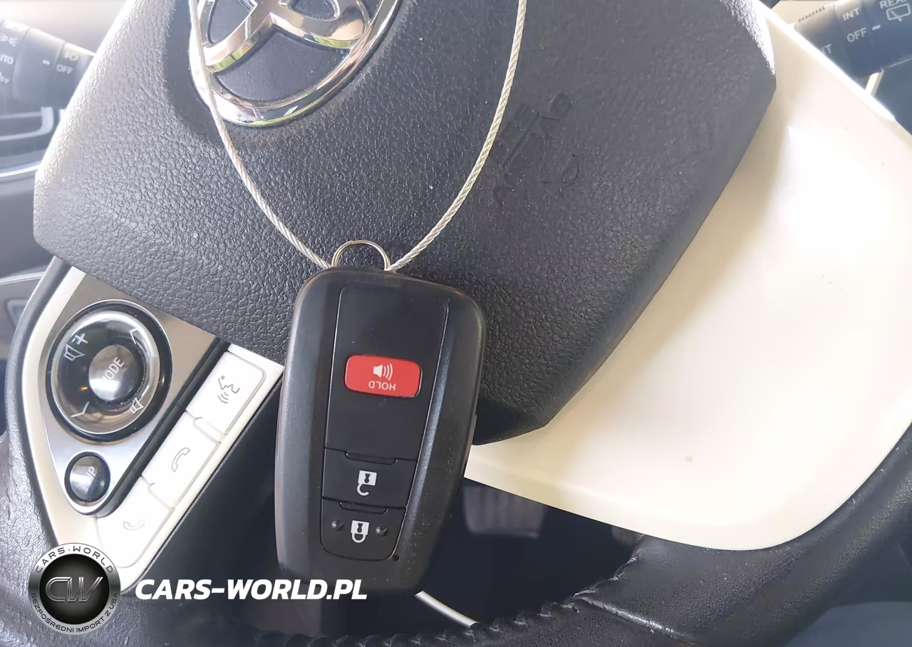 2017 Toyota Prius Three Touring VIN:JTDKARFUXH3532032 - 11