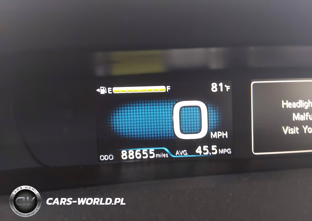2017 Toyota Prius Three Touring VIN:JTDKARFUXH3532032 - 15