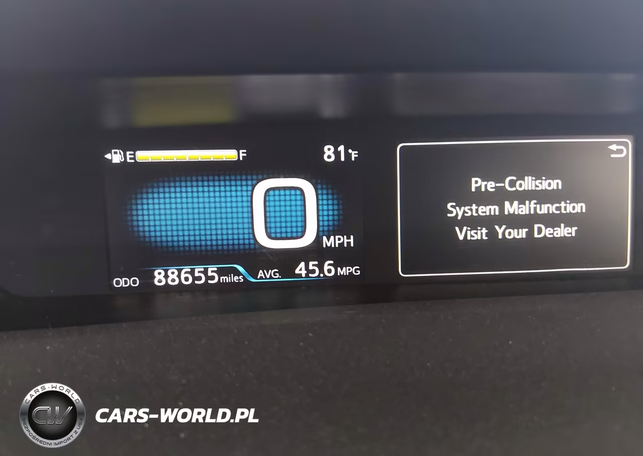 2017 Toyota Prius Three Touring VIN:JTDKARFUXH3532032 - 7