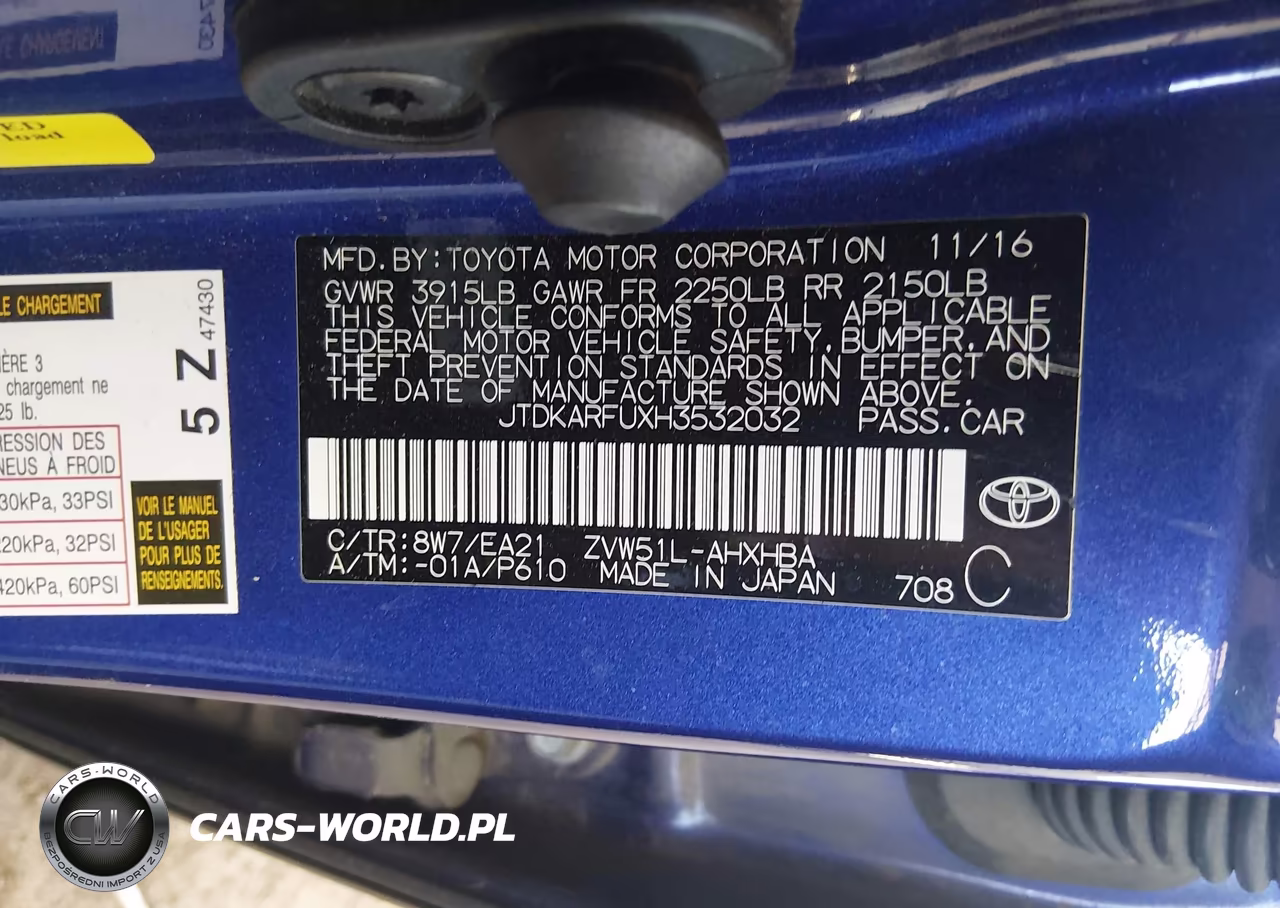2017 Toyota Prius Three Touring VIN:JTDKARFUXH3532032 - 9