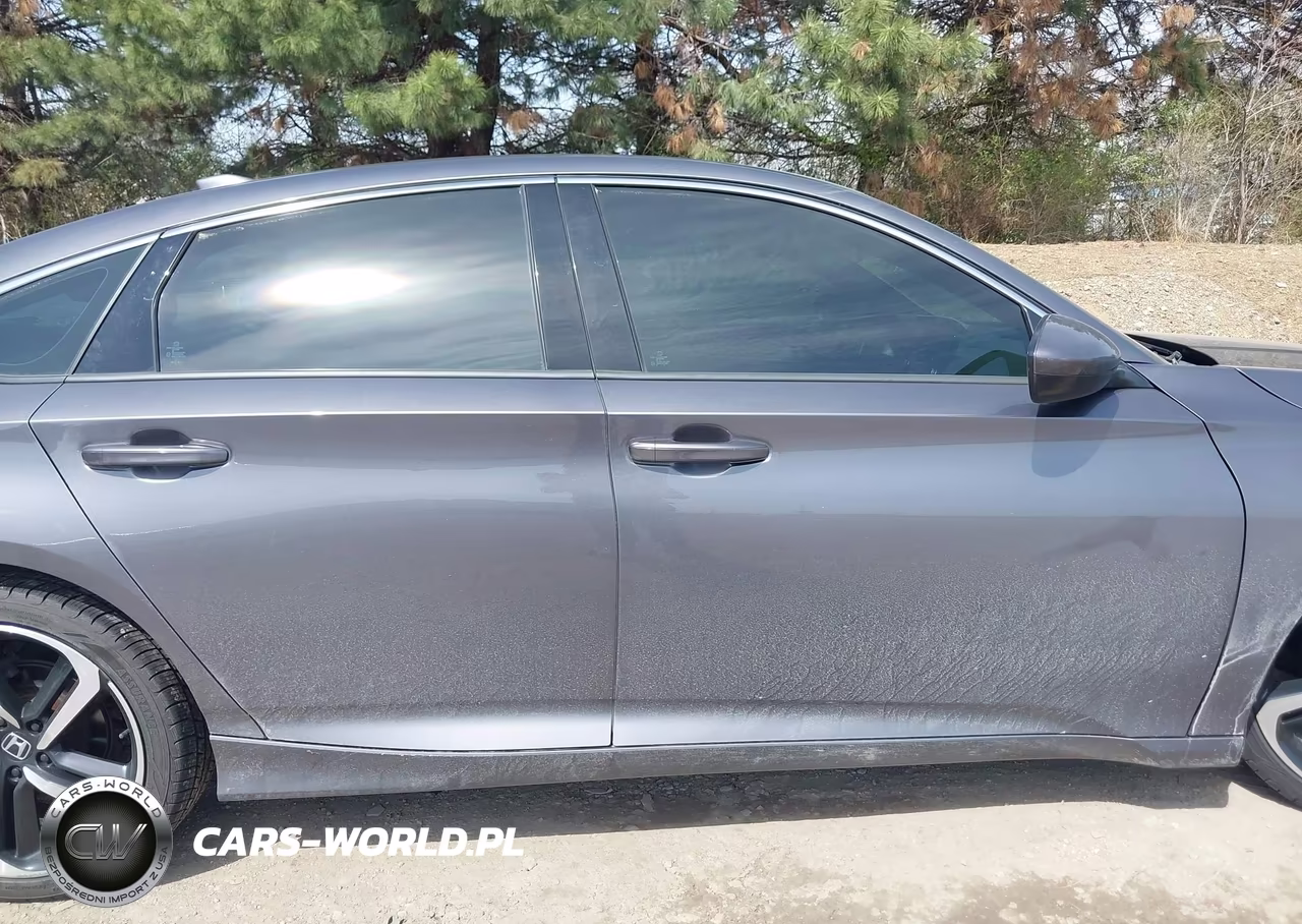 2018 Honda Accord Sport VIN:1HGCV1F35JA250725 - 13
