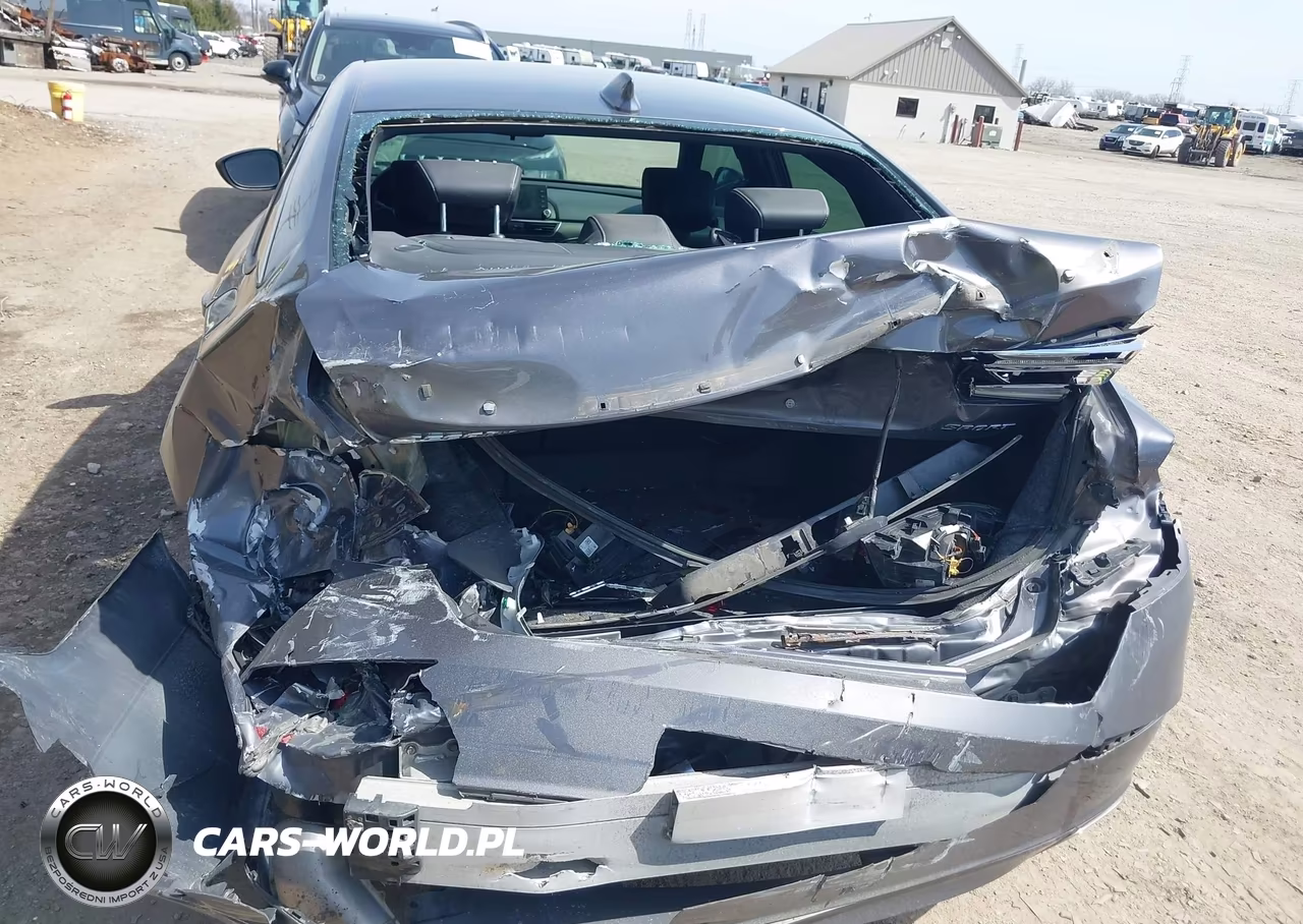 2018 Honda Accord Sport VIN:1HGCV1F35JA250725 - 16