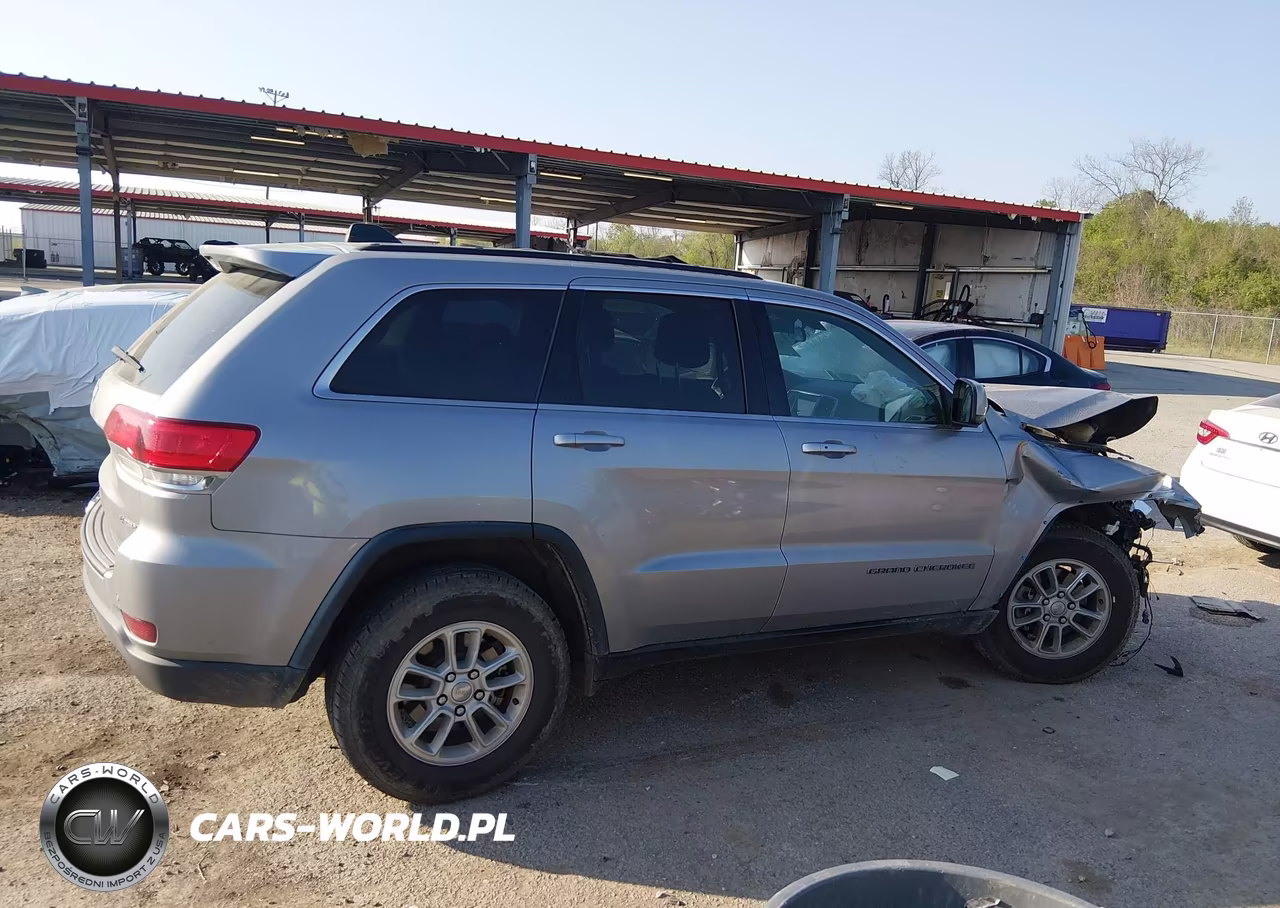 2018 Jeep Grand Cherokee Laredo 4X2 VIN:1C4RJEAG1JC399854 - 14