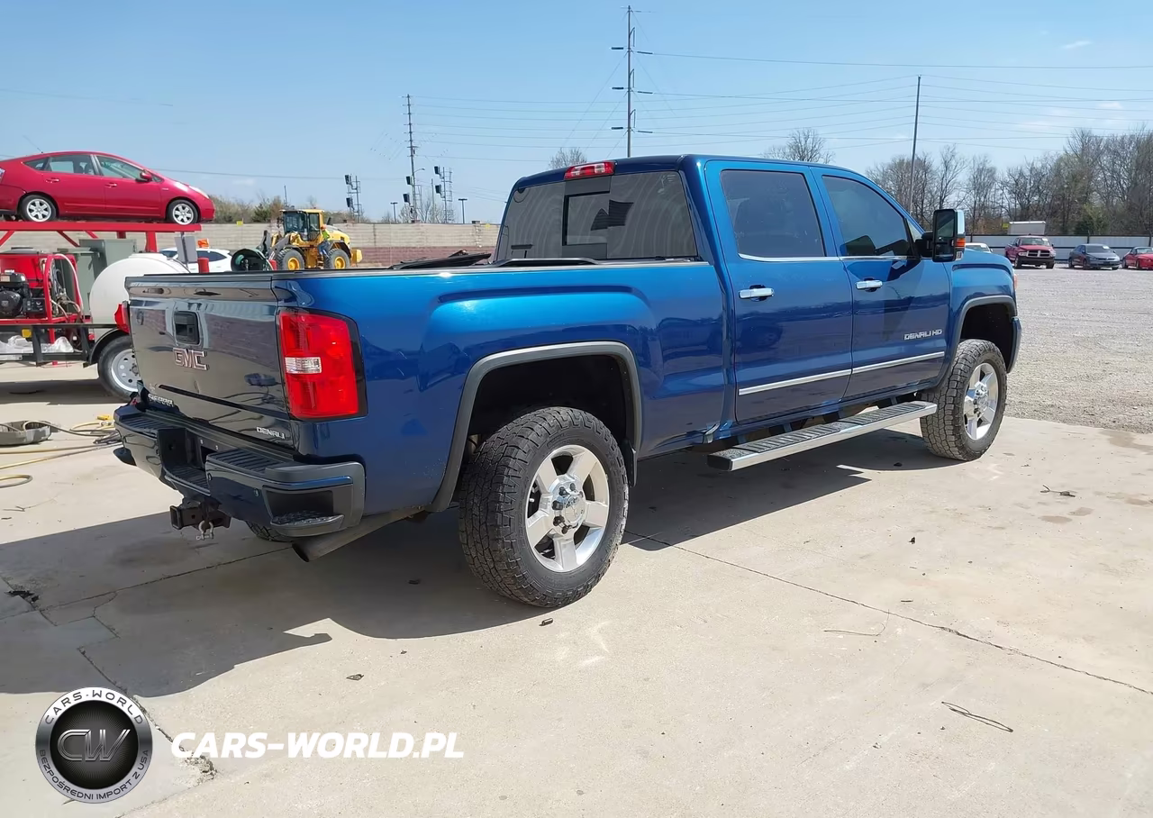 2016 GMC Sierra 2500Hd Denali VIN:1GT12UEG2GF304286 - 4
