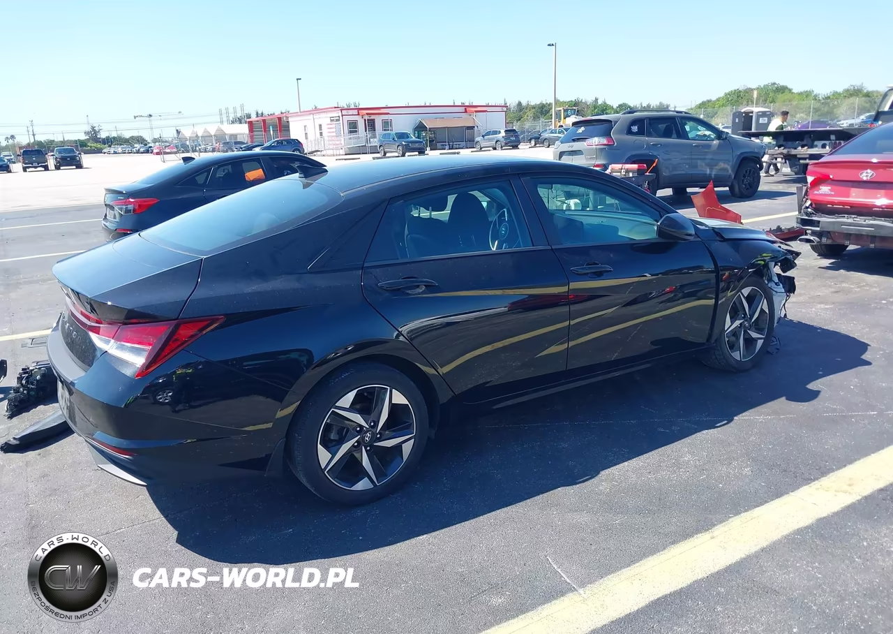 2023 Hyundai Elantra Sel VIN:5NPLS4AG7PH098791 - 4
