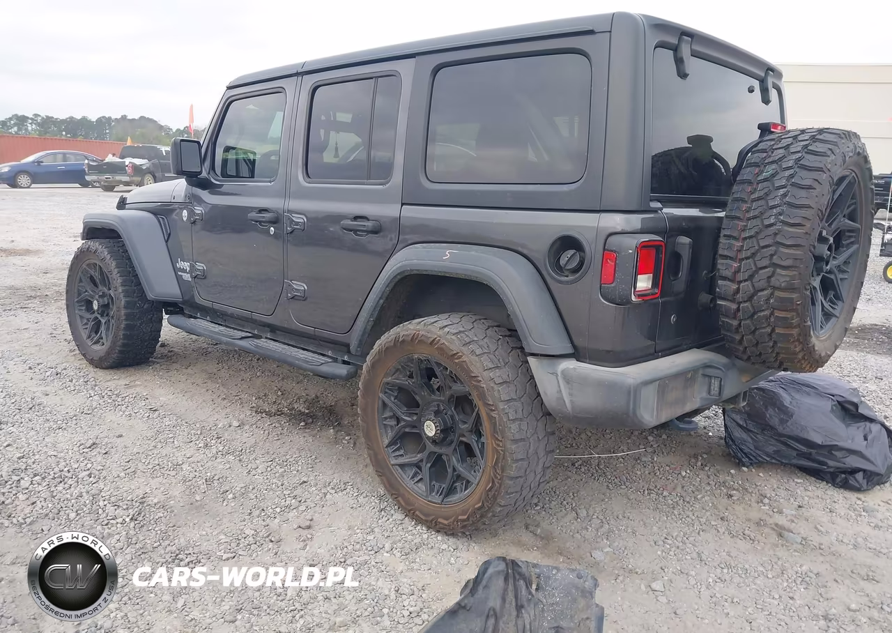 2020 Jeep Wrangler Unlimited Sport S 4X4 VIN:1C4HJXDN1LW224071 - 3