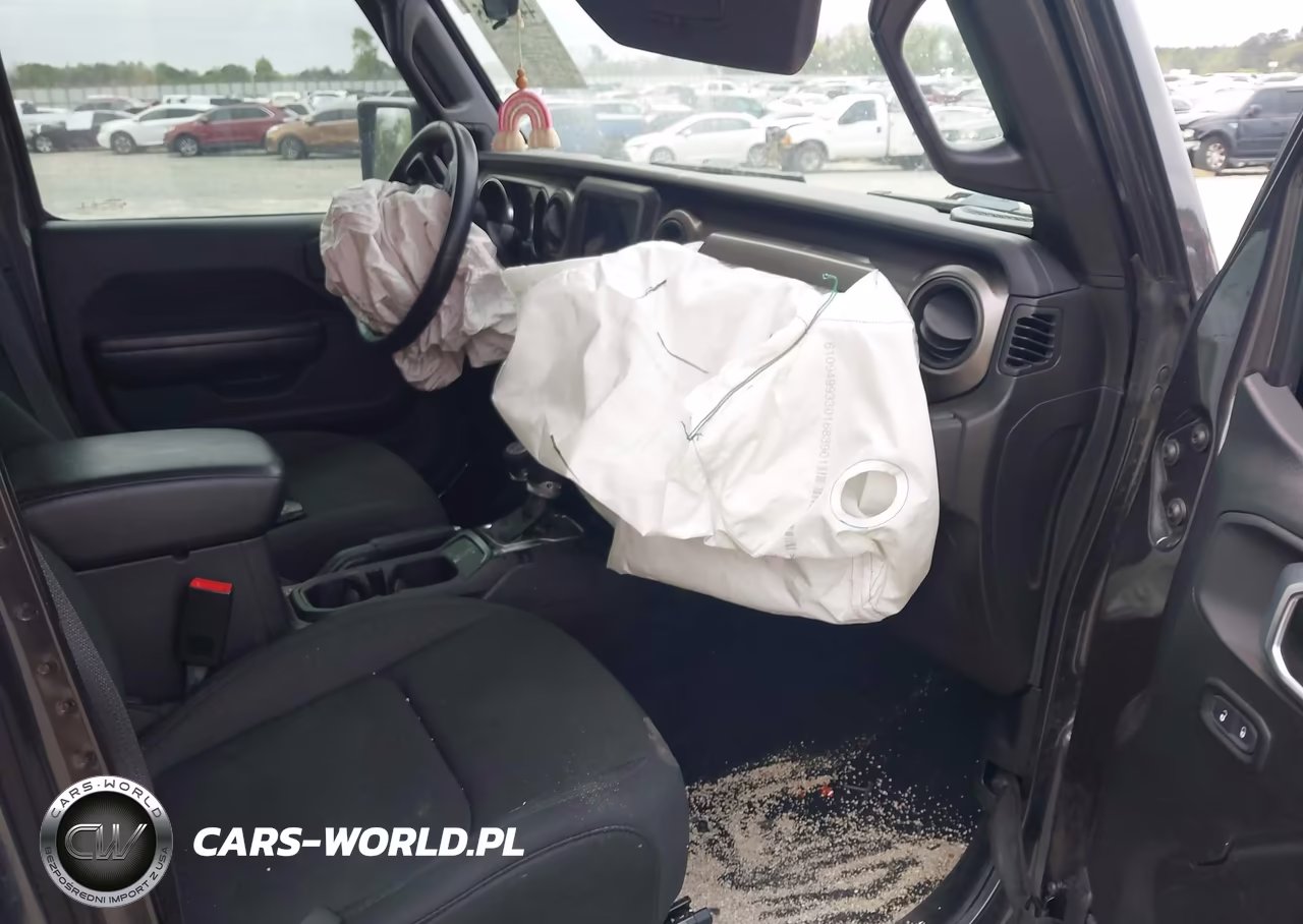 2020 Jeep Wrangler Unlimited Sport S 4X4 VIN:1C4HJXDN1LW224071 - 5