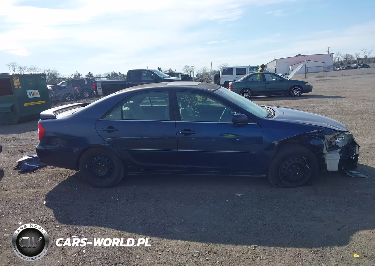 2003 Toyota Camry Xle VIN:4T1BE30K53U177777 - 14