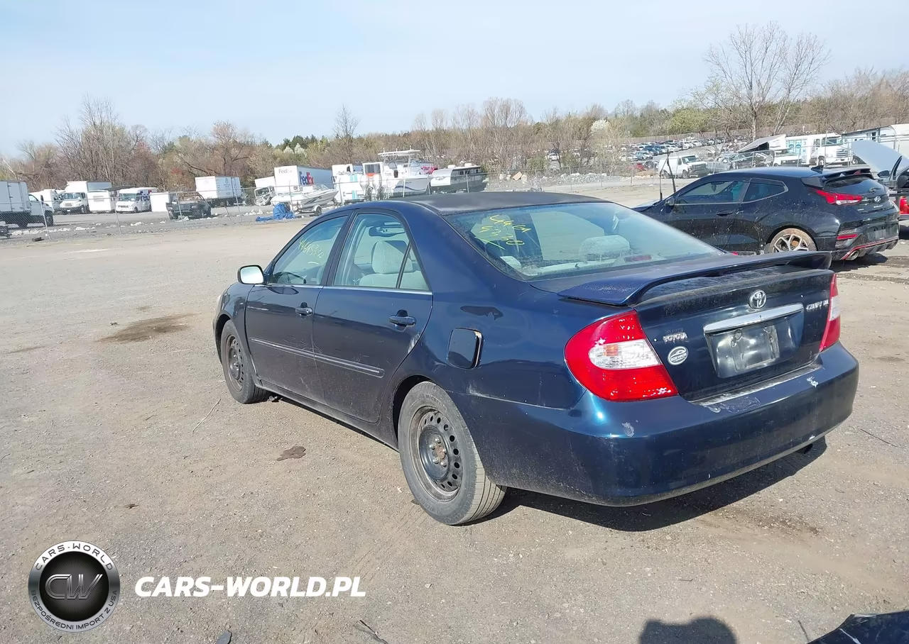 2003 Toyota Camry Xle VIN:4T1BE30K53U177777 - 3