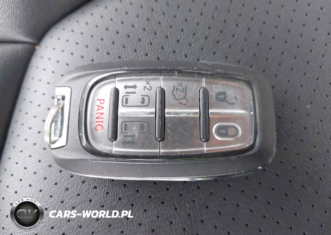 2025 Chrysler Voyager Lx VIN:2C4RC1CG8SR611173 - 11