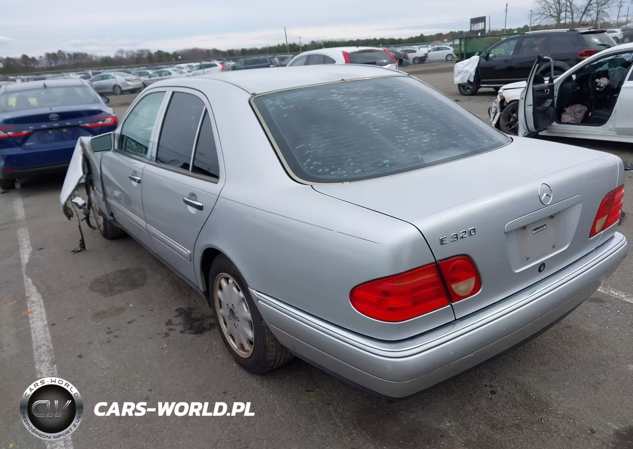 1999 Mercedes-Benz E 320 VIN:WDBJF65H0XA843087 - 3