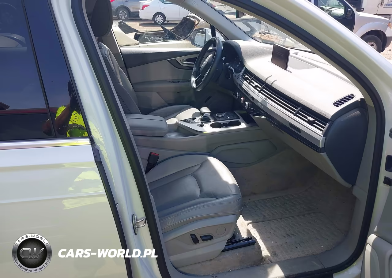 2017 Audi Q7 2.0T Premium VIN:WA1AHAF73HD054995 - 5