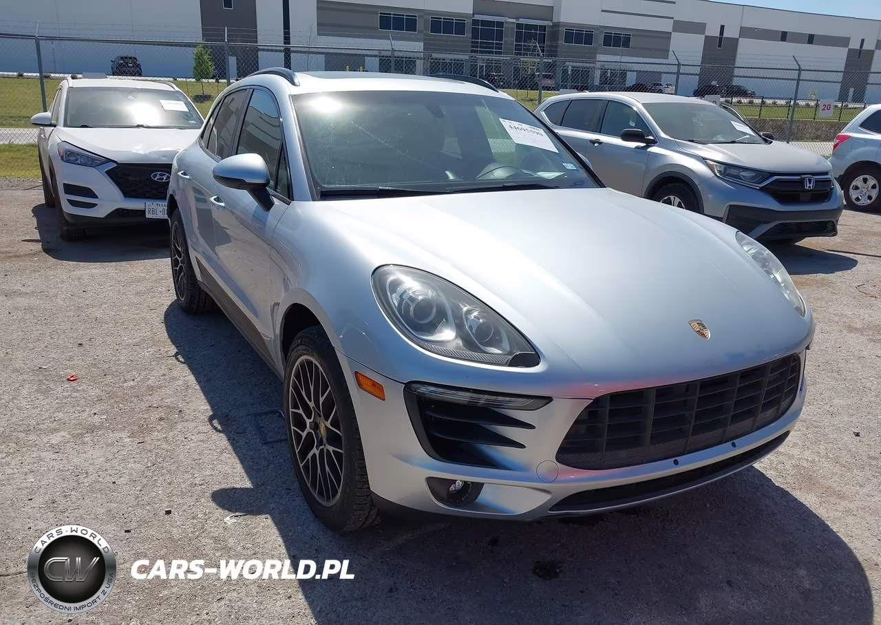 2015 Porsche Macan S