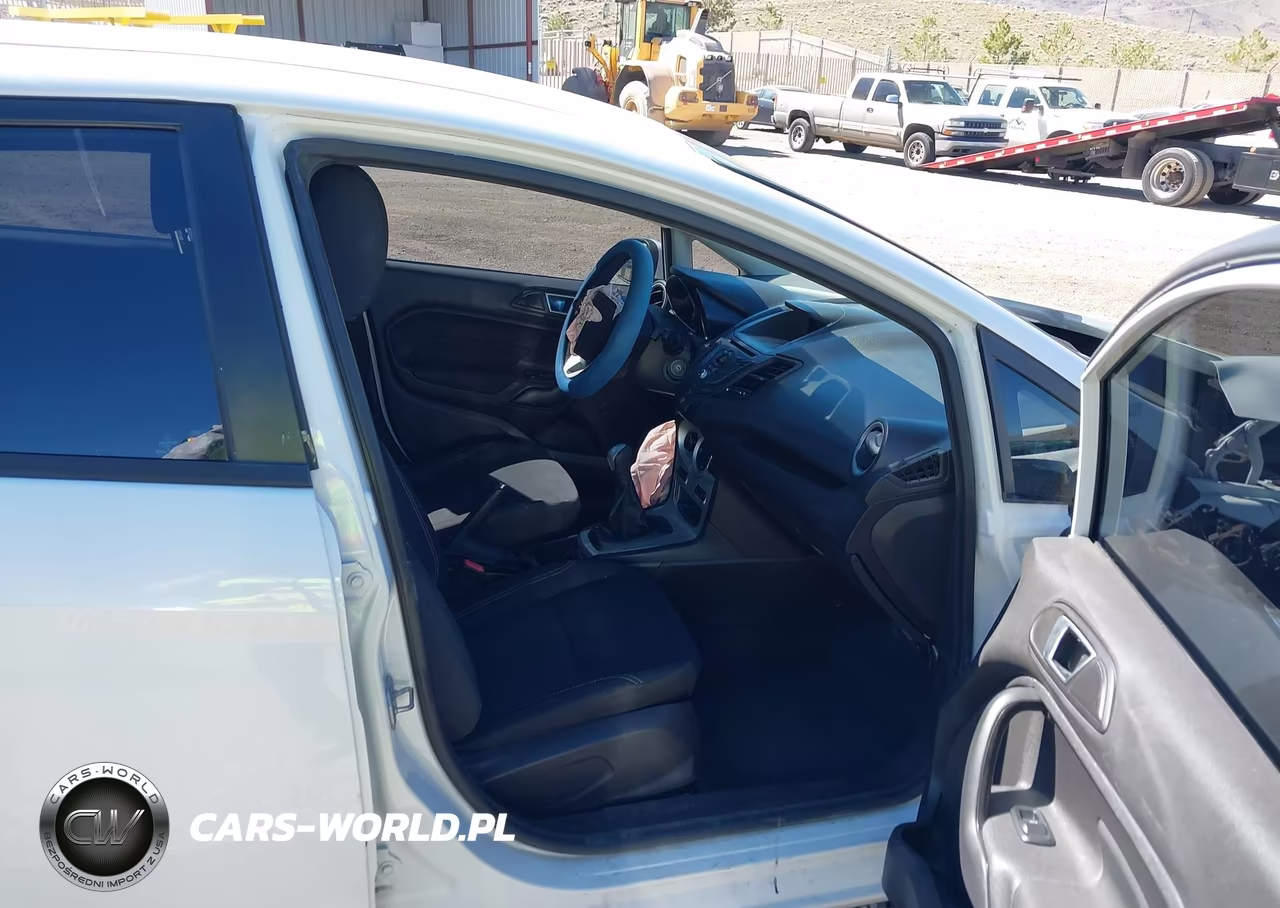 2014 Ford Fiesta Se VIN:3FADP4BJ4EM121246 - 5