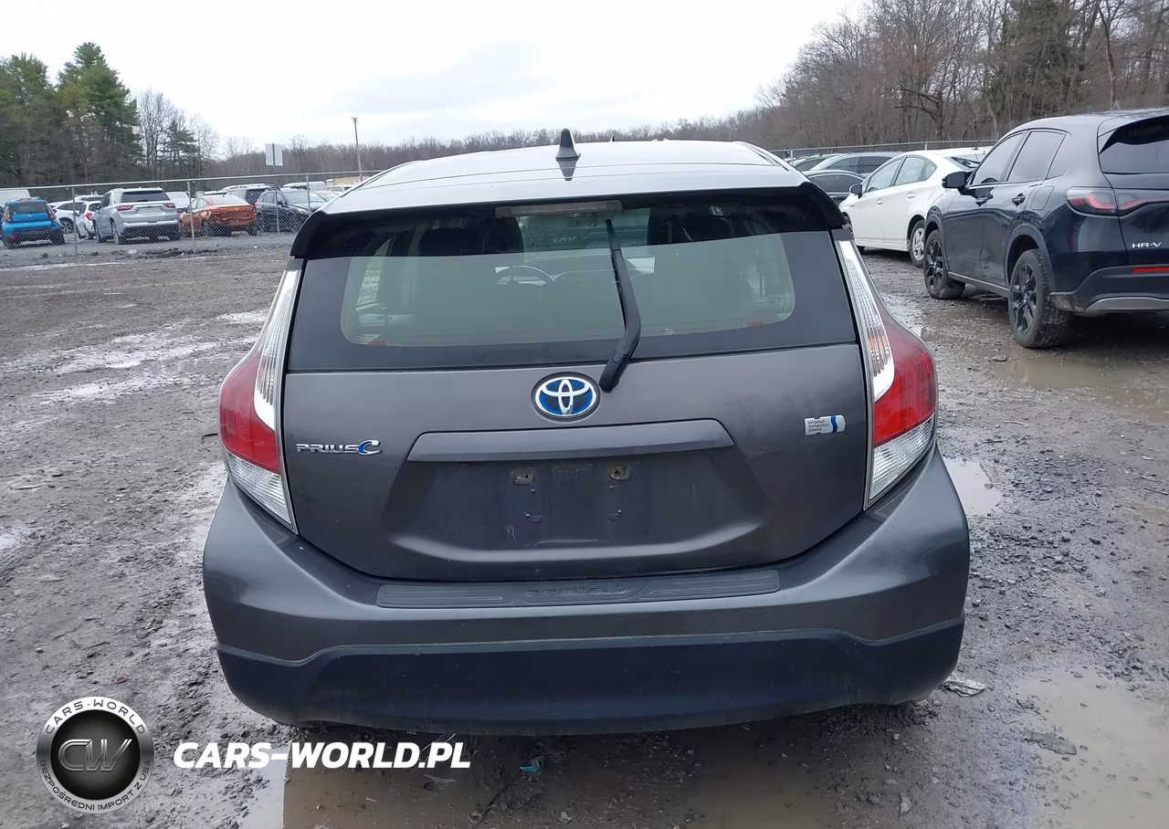 2017 Toyota Prius C Four VIN:JTDKDTB34H1593065 - 16