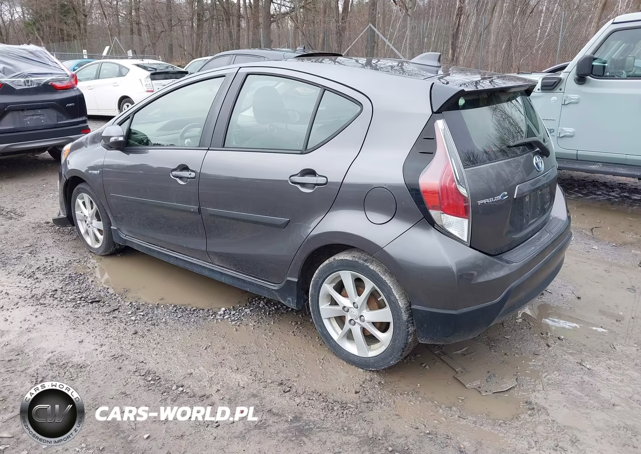 2017 Toyota Prius C Four VIN:JTDKDTB34H1593065 - 3
