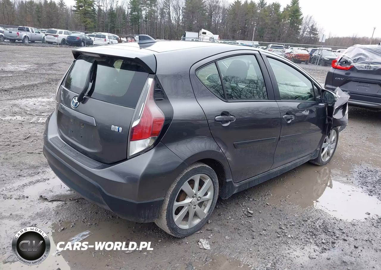 2017 Toyota Prius C Four VIN:JTDKDTB34H1593065 - 4