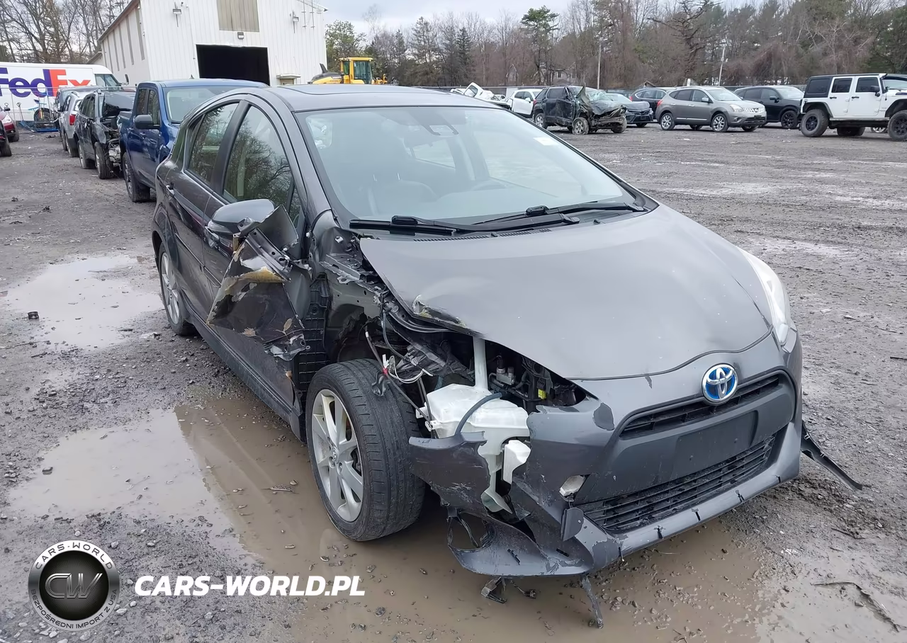 2017 Toyota Prius C Four VIN:JTDKDTB34H1593065 - 6