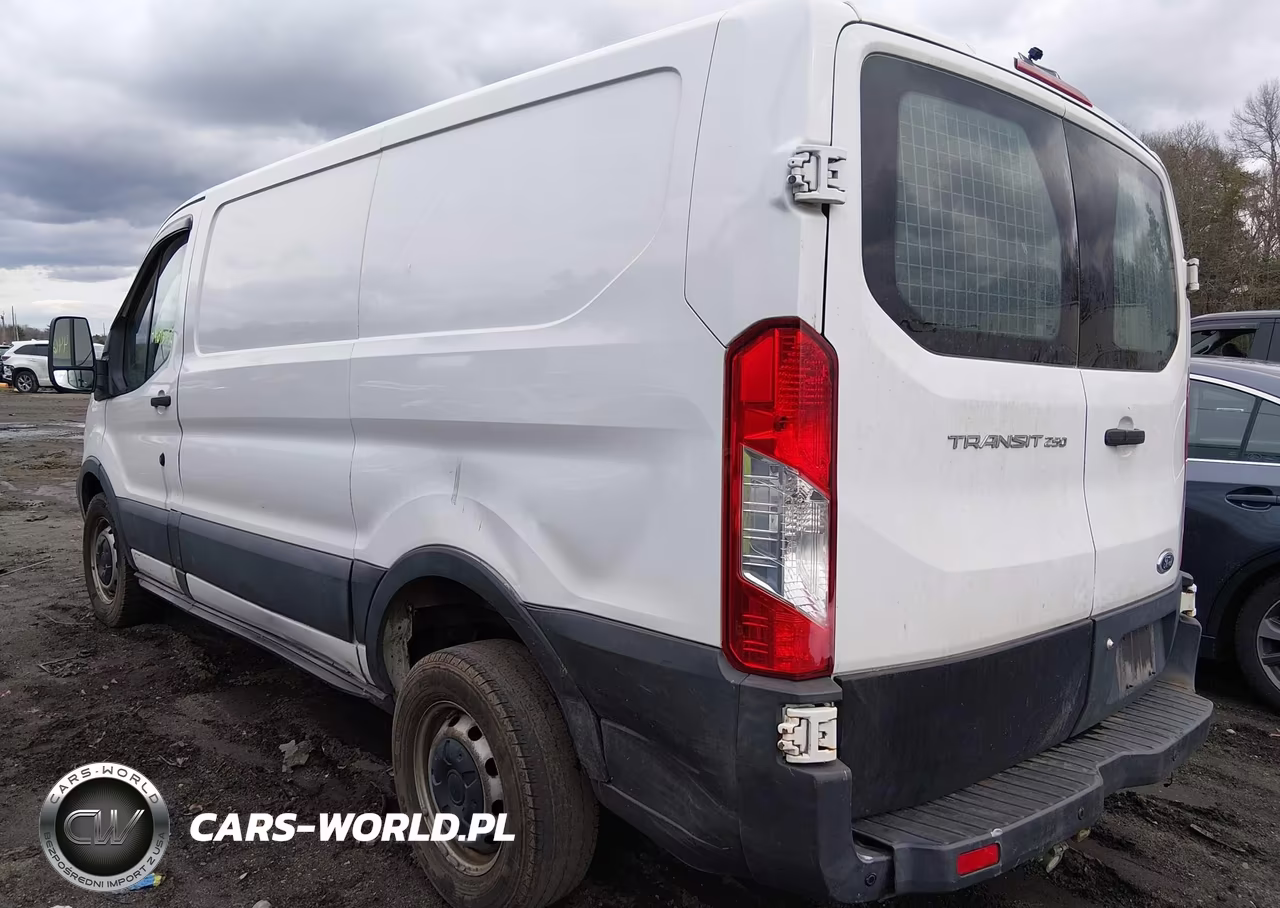 2015 Ford Transit-250 VIN:1FTNR1ZM4FKA89821 - 3