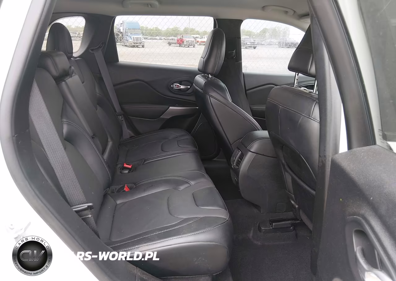 2022 Jeep Cherokee Latitude Lux 4X4 VIN:1C4PJMMN3ND526373 - 8