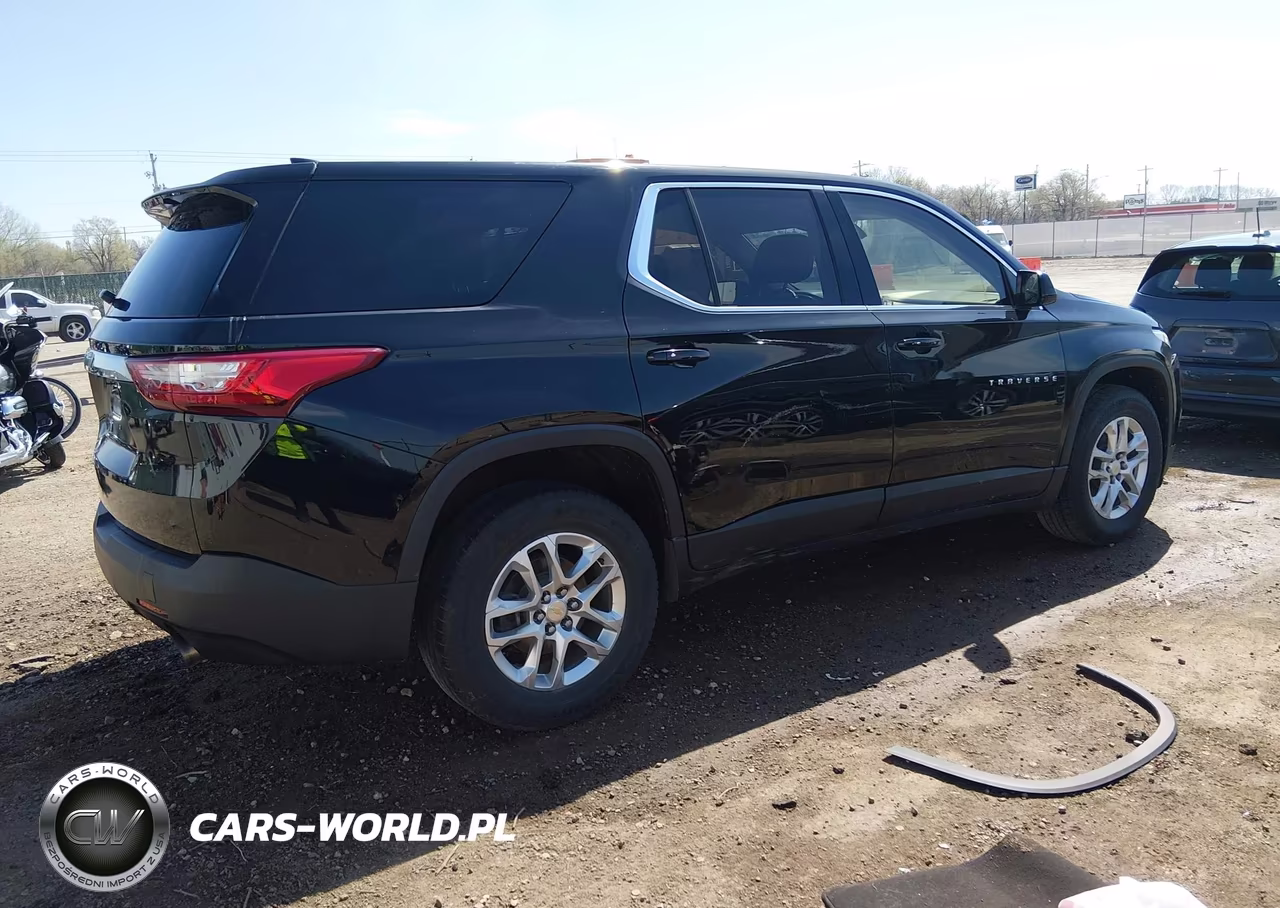 2019 Chevrolet Traverse Ls VIN:1GNERFKW1KJ201149 - 4