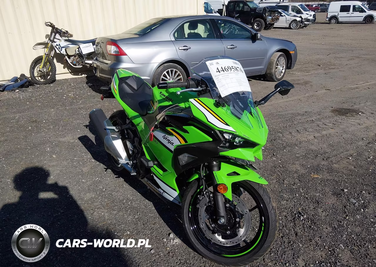 2025 Kawasaki Ex500 A-B