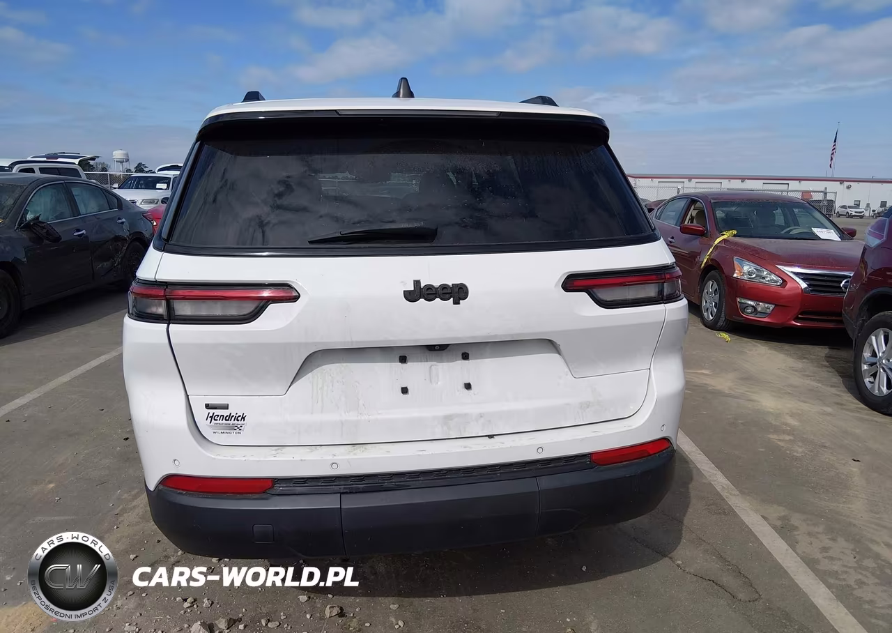 2022 Jeep Grand Cherokee L Altitude 4X2 VIN:1C4RJJAGXN8567380 - 17
